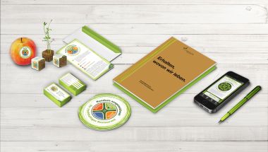 gSCHLICHT_Corporate-Design_Logo_Compass_Nachhaltigkeit_Restaurant_Stationary_BIG_WEB.jpg